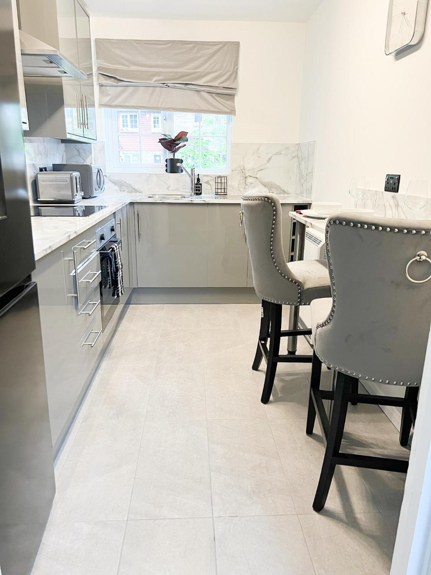Beautiful Apartment In Beckton With Private Entrance And Garden 伦敦 外观 照片